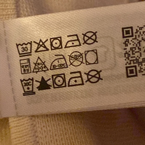 NWT. Zara Cream Viscose Blend Knit High-Waisted Skirt with Buckles. Size XS. - Picture 10 of 10